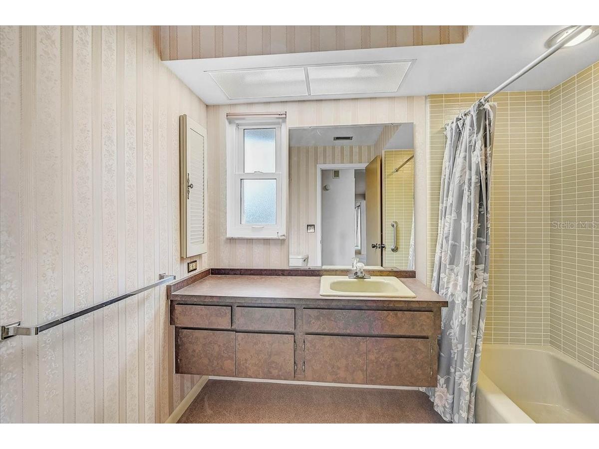 426 Whitfield Avenue Sarasota FL 34243 A4697567 image16