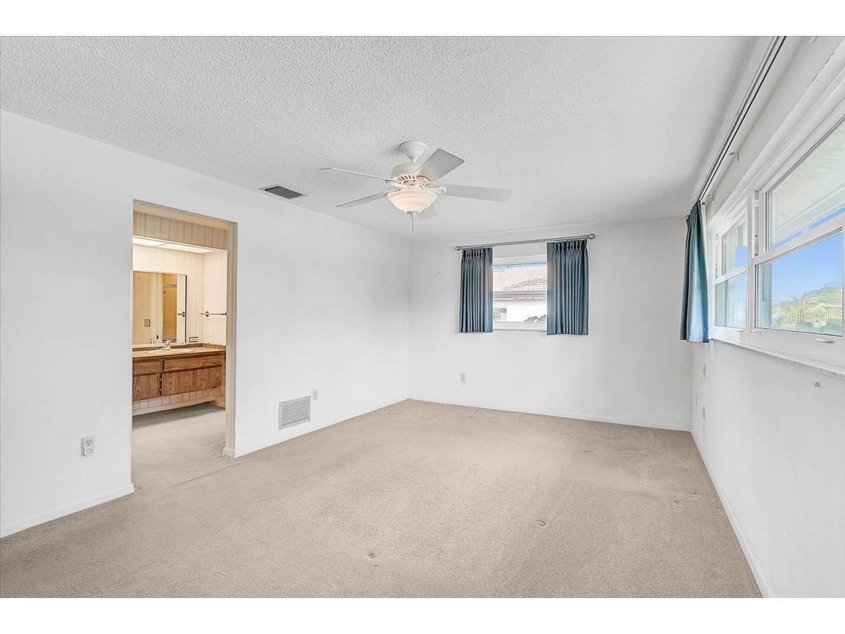 426 Whitfield Avenue Sarasota FL 34243 A4697567 image20