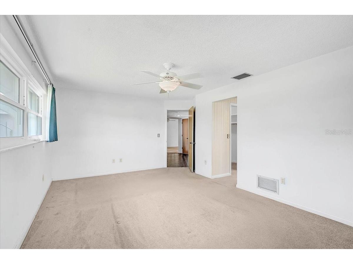 426 Whitfield Avenue Sarasota FL 34243 A4697567 image22