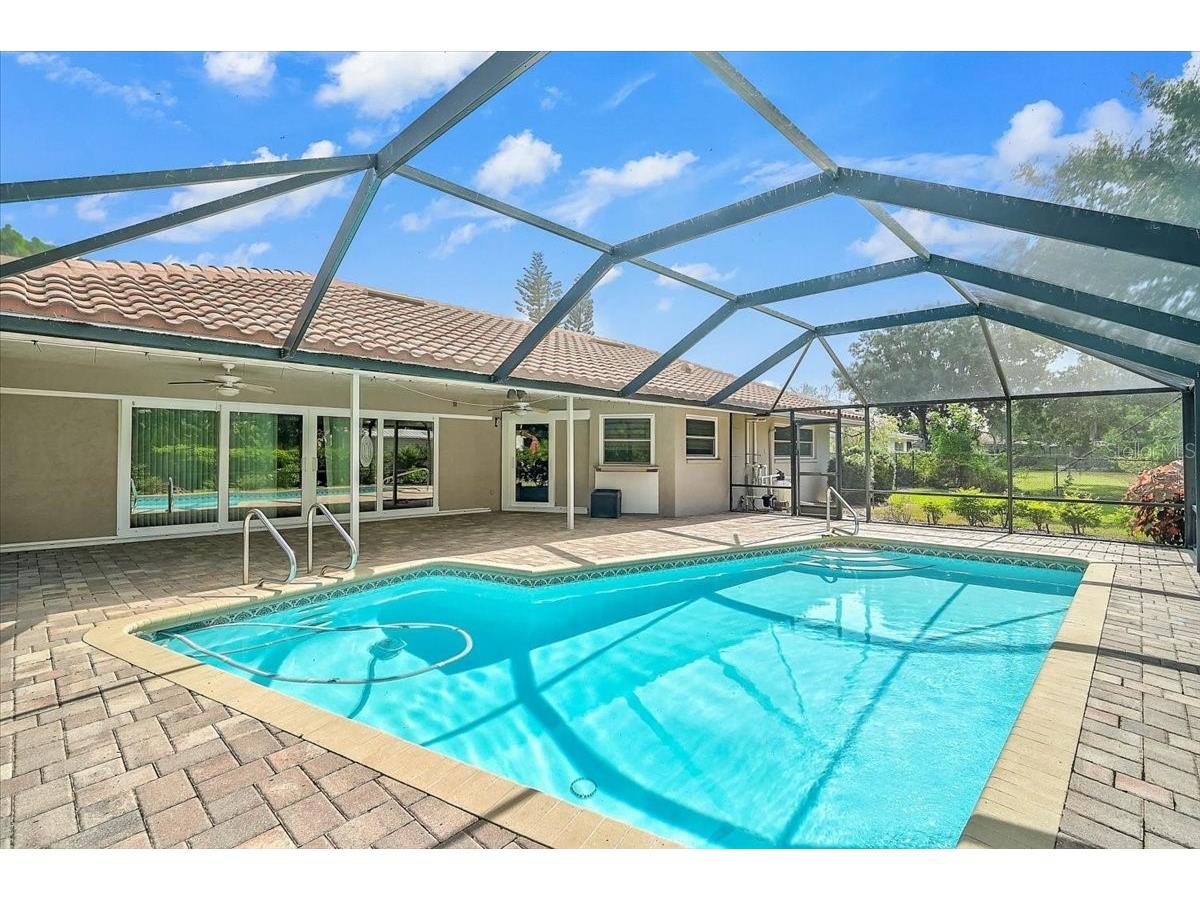 426 Whitfield Avenue Sarasota FL 34243 A4697567 image38