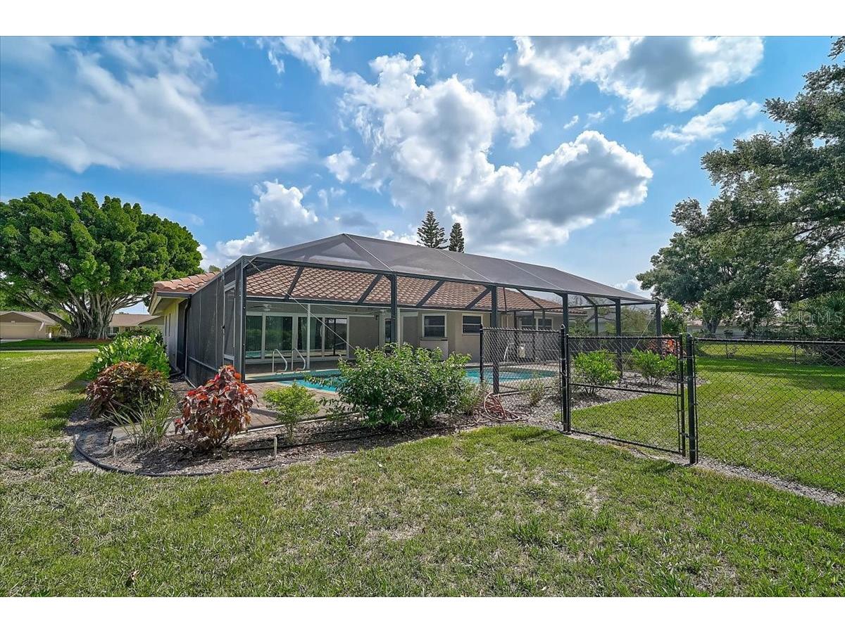 426 Whitfield Avenue Sarasota FL 34243 A4697567 image40