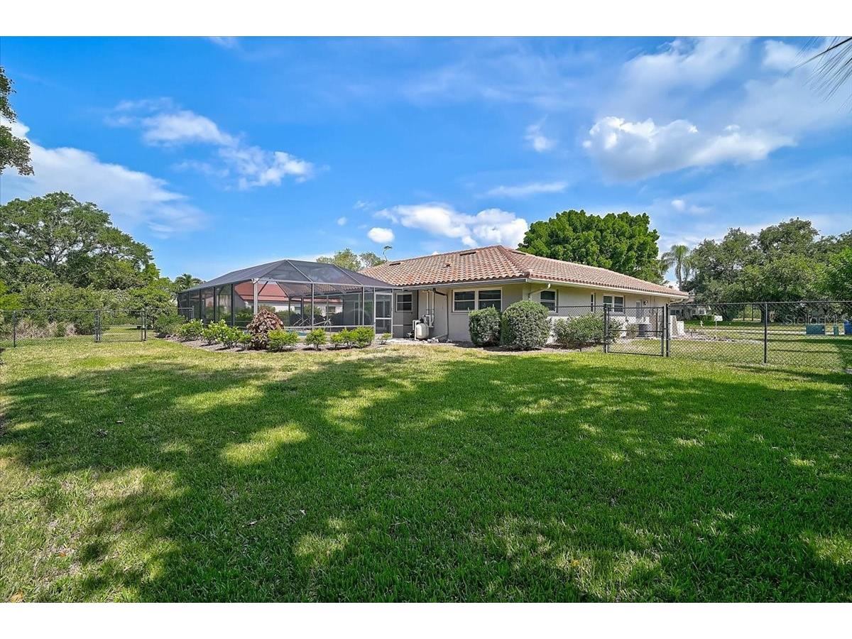 426 Whitfield Avenue Sarasota FL 34243 A4697567 image41