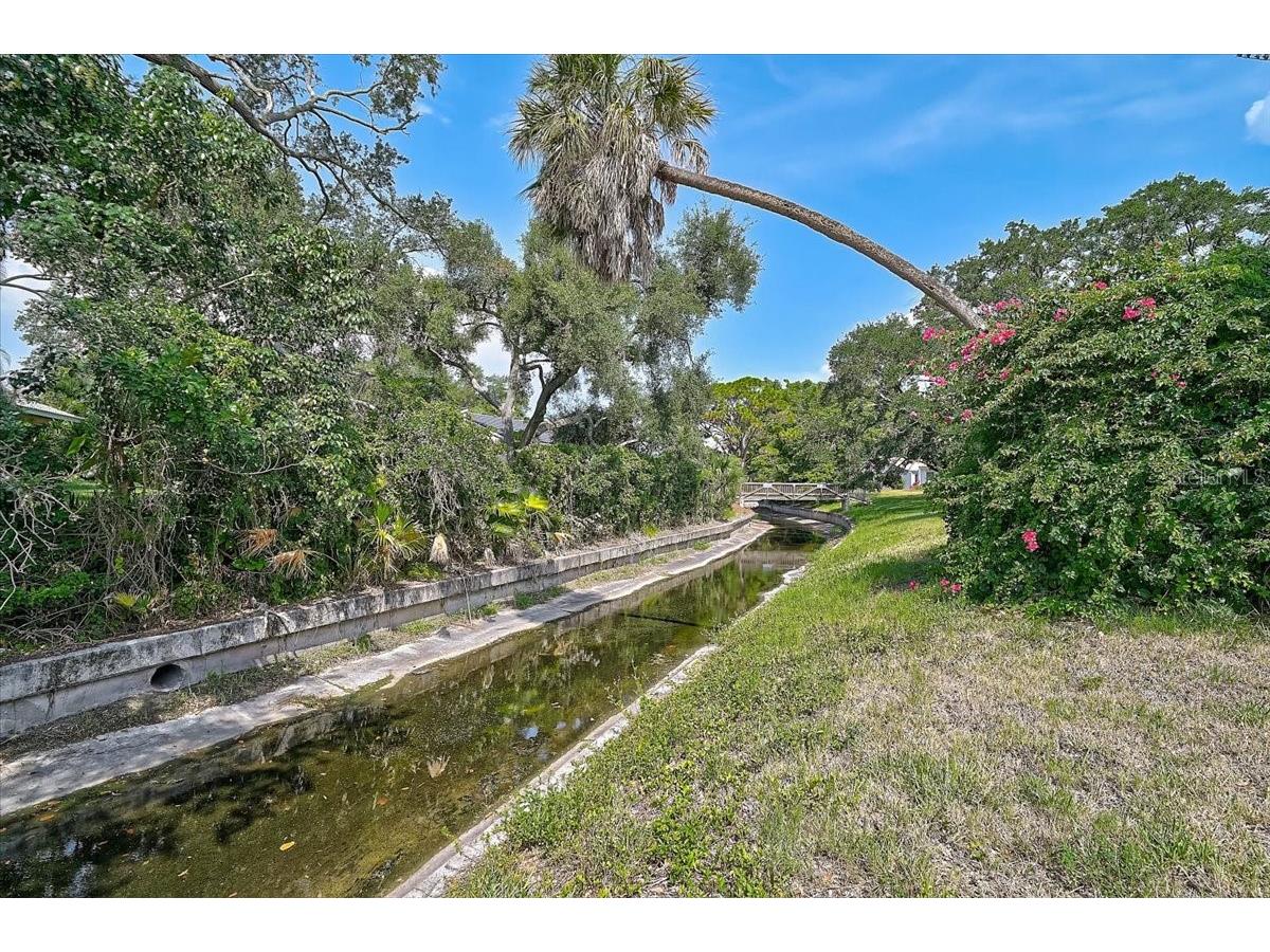 426 Whitfield Avenue Sarasota FL 34243 A4697567 image43