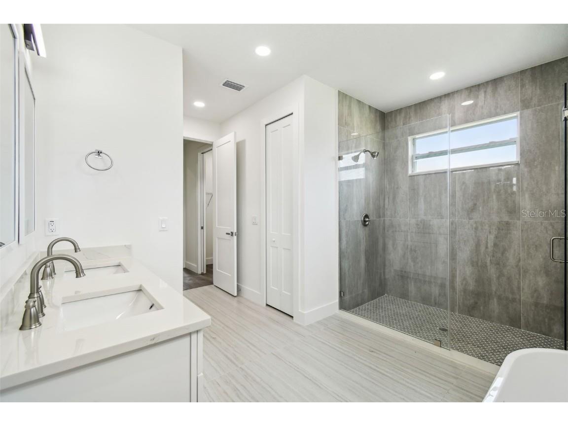 4260 Baudelaire Court Brooksville FL 34604 TB8382591 image9