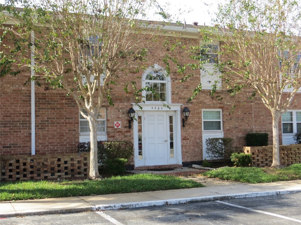 4260 Lake Underhill Road #9C1 Orlando FL 32803 - LAKE GILES O6072881 image1