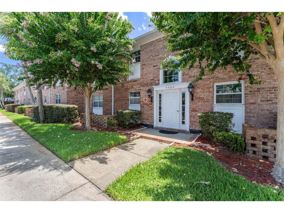 4260 Lake Underhill Road #B Orlando FL 32803 - LAKE GILES O6223644 image1