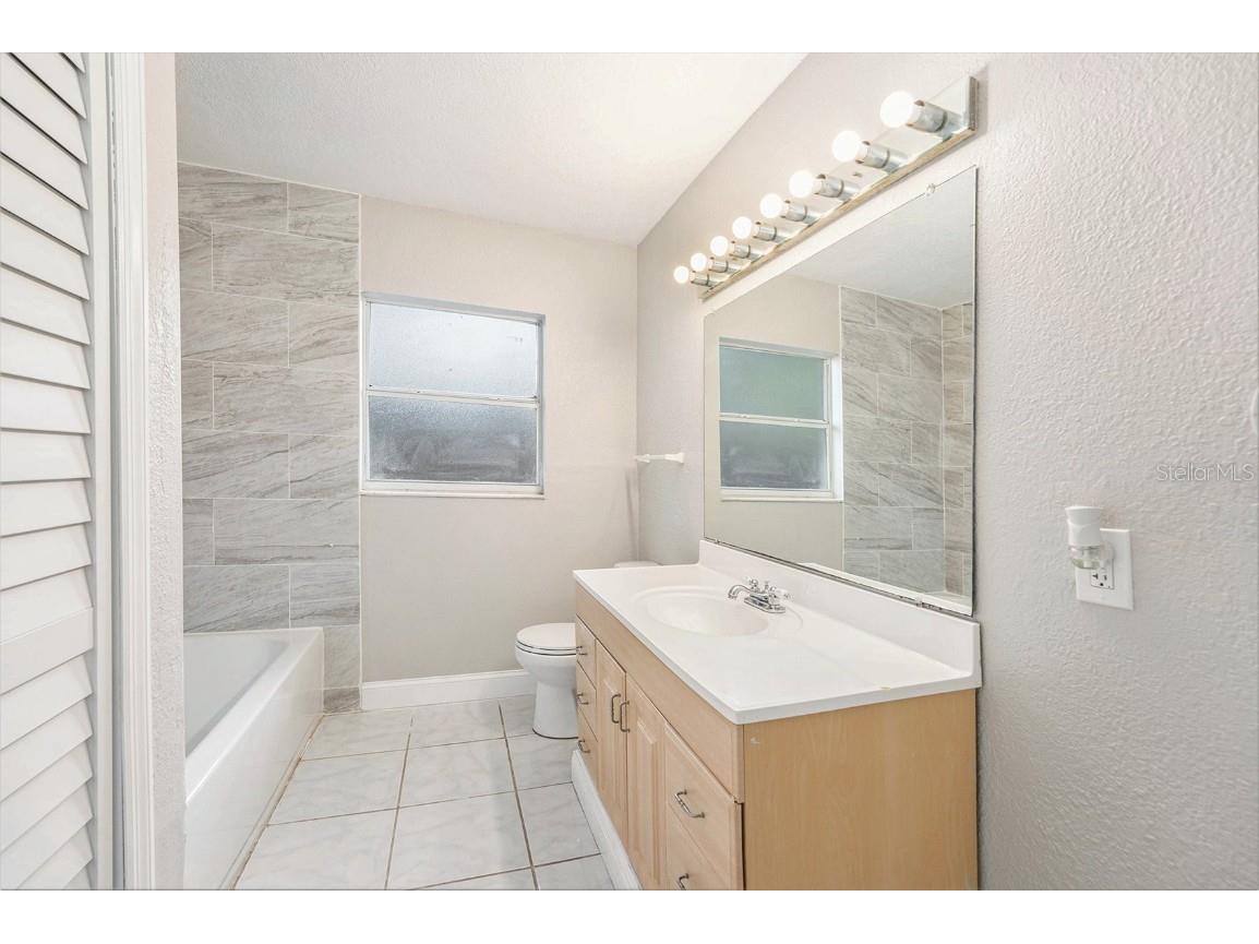 4260 Narvarez Way S Saint Petersburg FL 33712 O6362965 image20