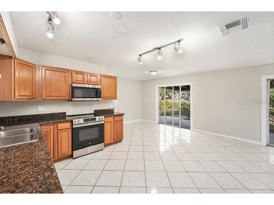 4260 Narvarez Way S Saint Petersburg FL 33712 O6362965 image8