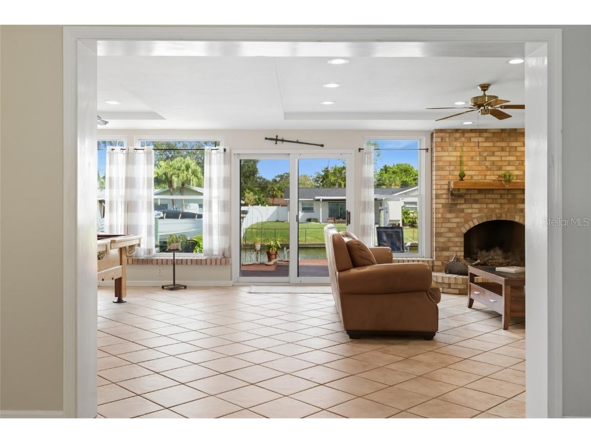 4261 14th Street NE Saint Petersburg FL 33703 TB8434466 image13