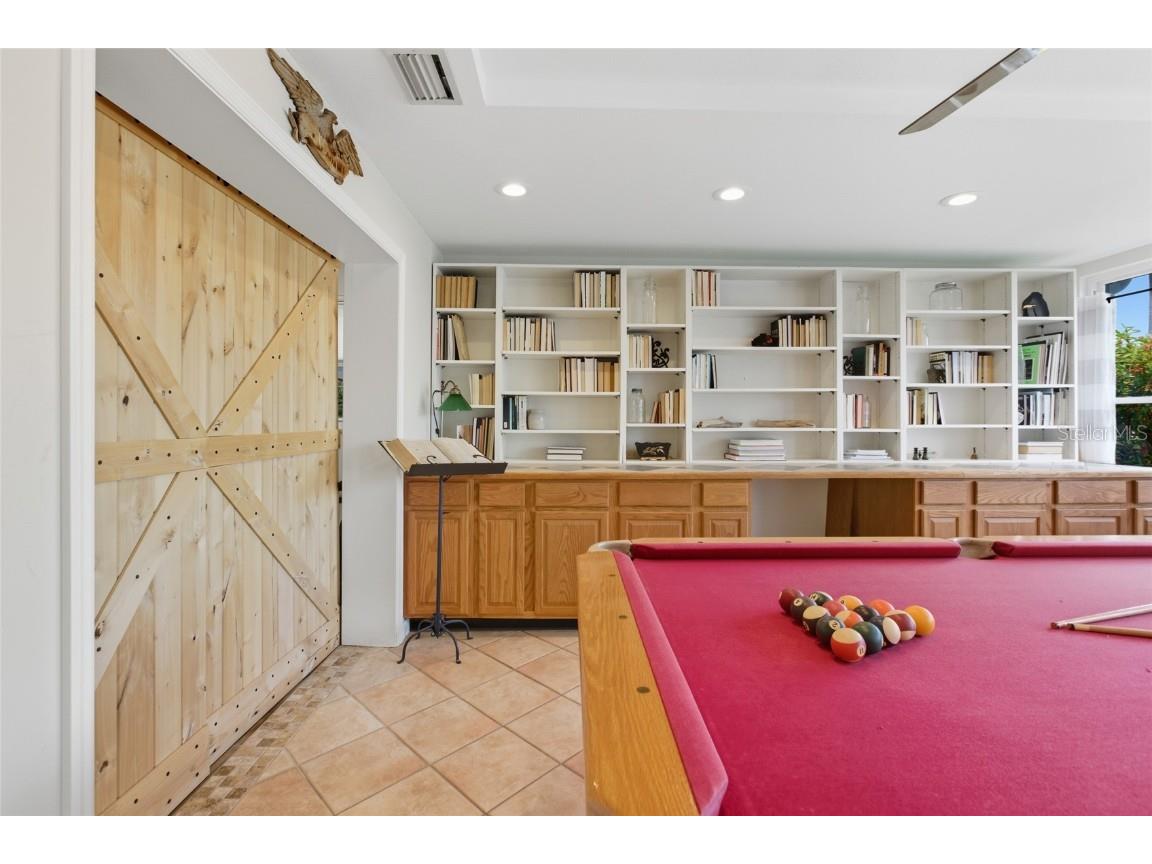 4261 14th Street NE Saint Petersburg FL 33703 TB8434466 image17