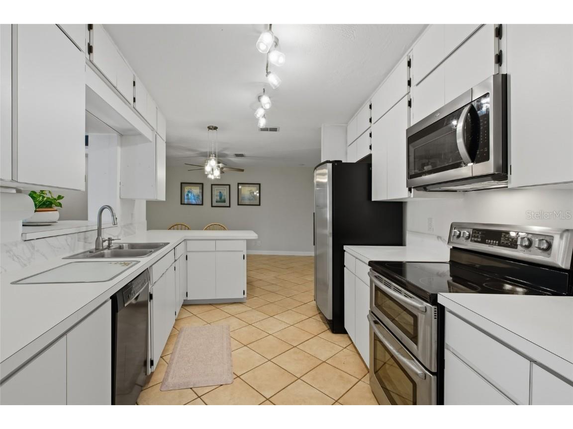 4261 14th Street NE Saint Petersburg FL 33703 TB8434466 image27