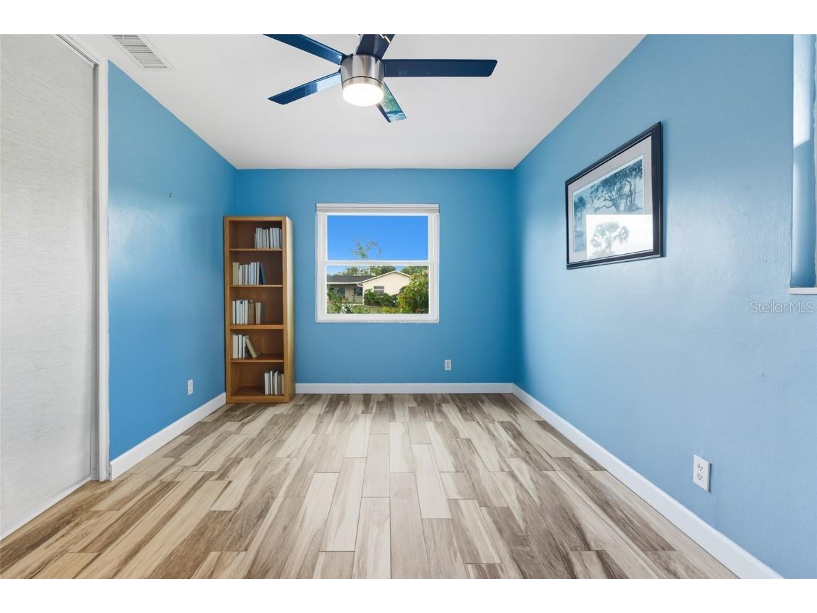 4261 14th Street NE Saint Petersburg FL 33703 TB8434466 image36