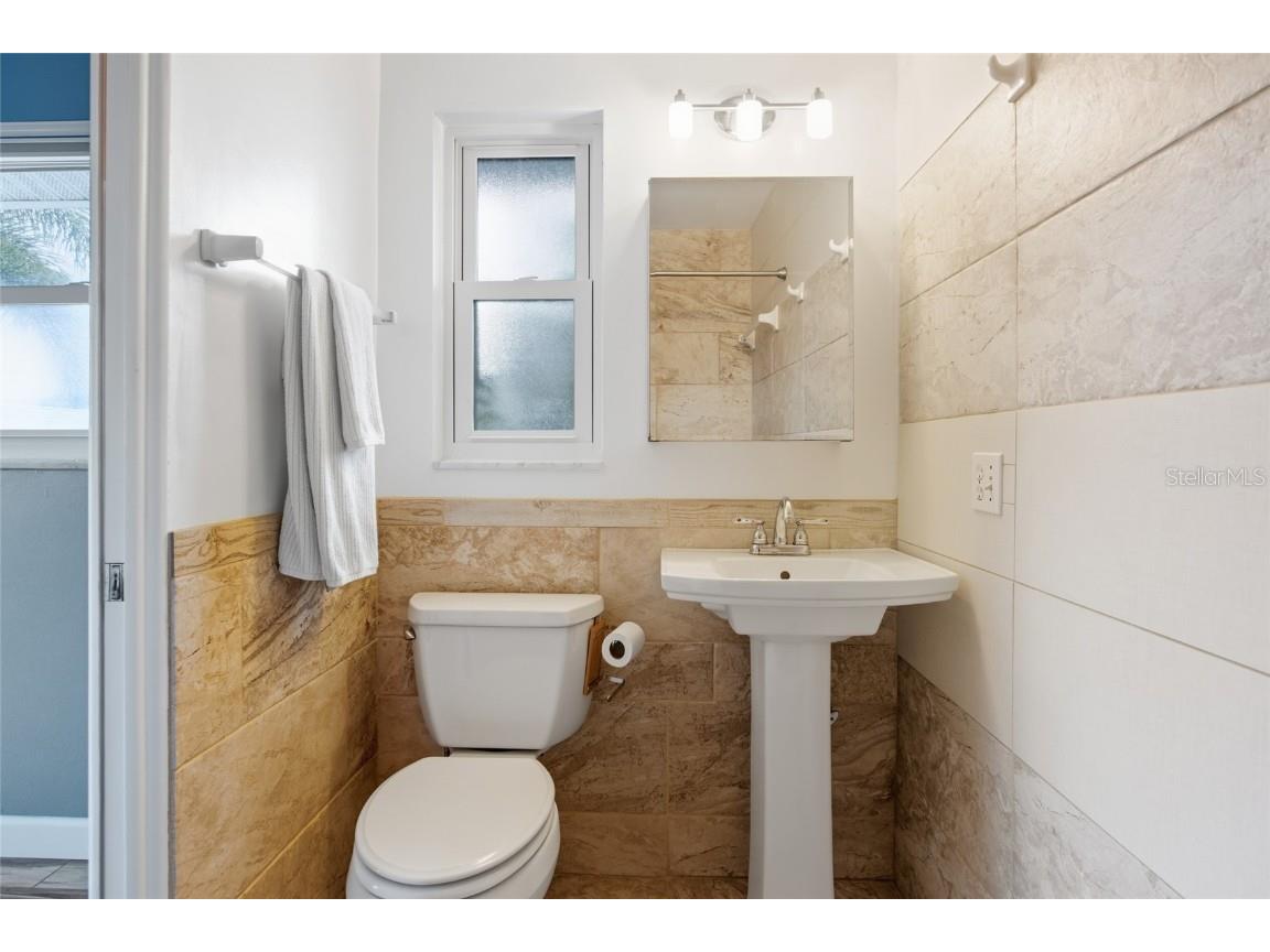 4261 14th Street NE Saint Petersburg FL 33703 TB8434466 image40