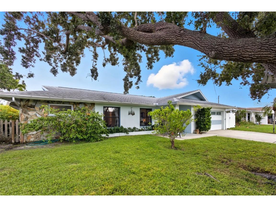 4261 14th Street NE Saint Petersburg FL 33703 TB8434466 image49