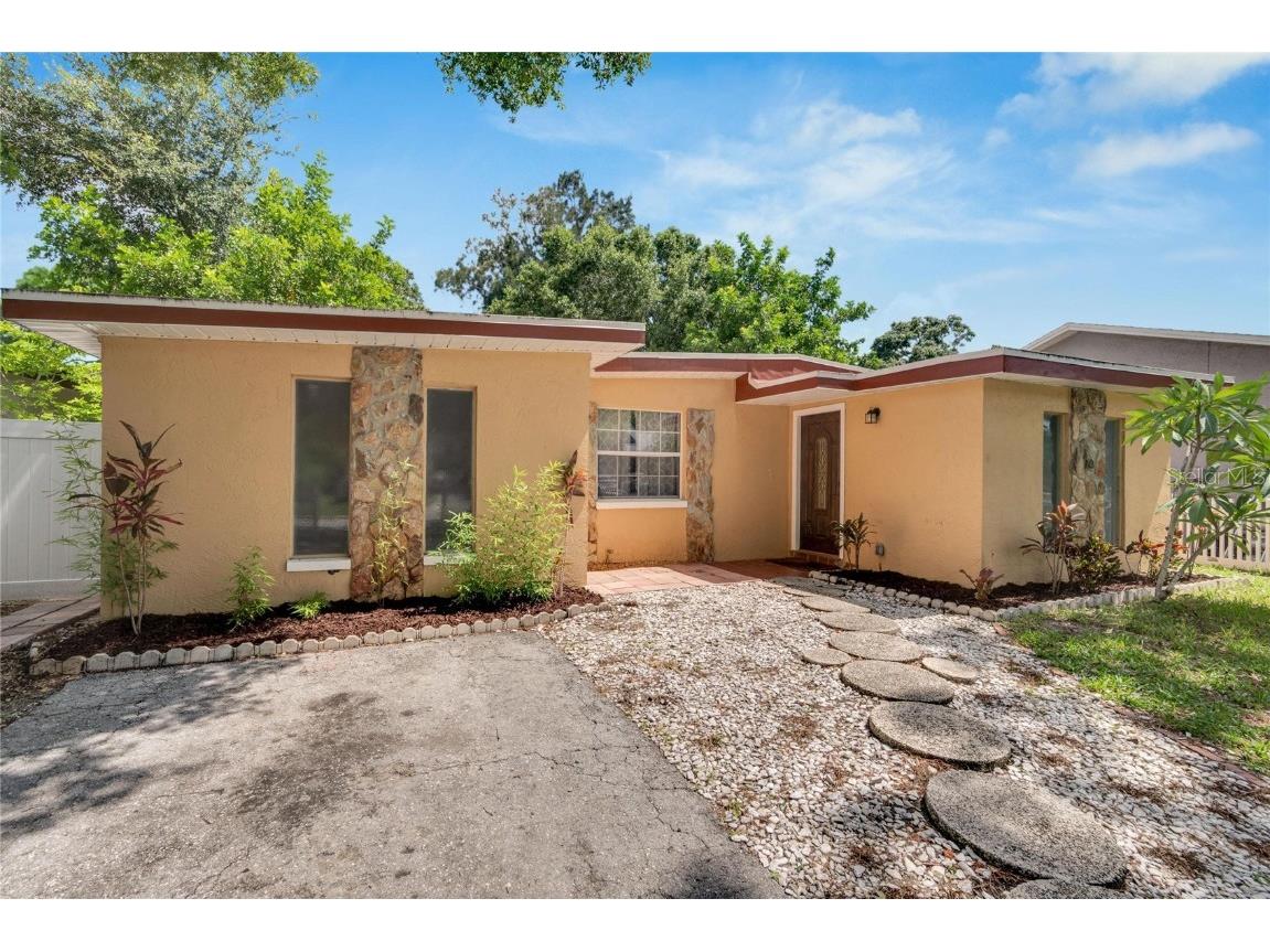 4261 67th Avenue N Pinellas Park FL 33781 U8250570 image1
