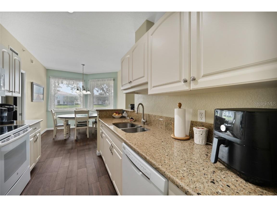 4262 Vicenza Drive #B38 Venice FL 34293 D6144989 image10