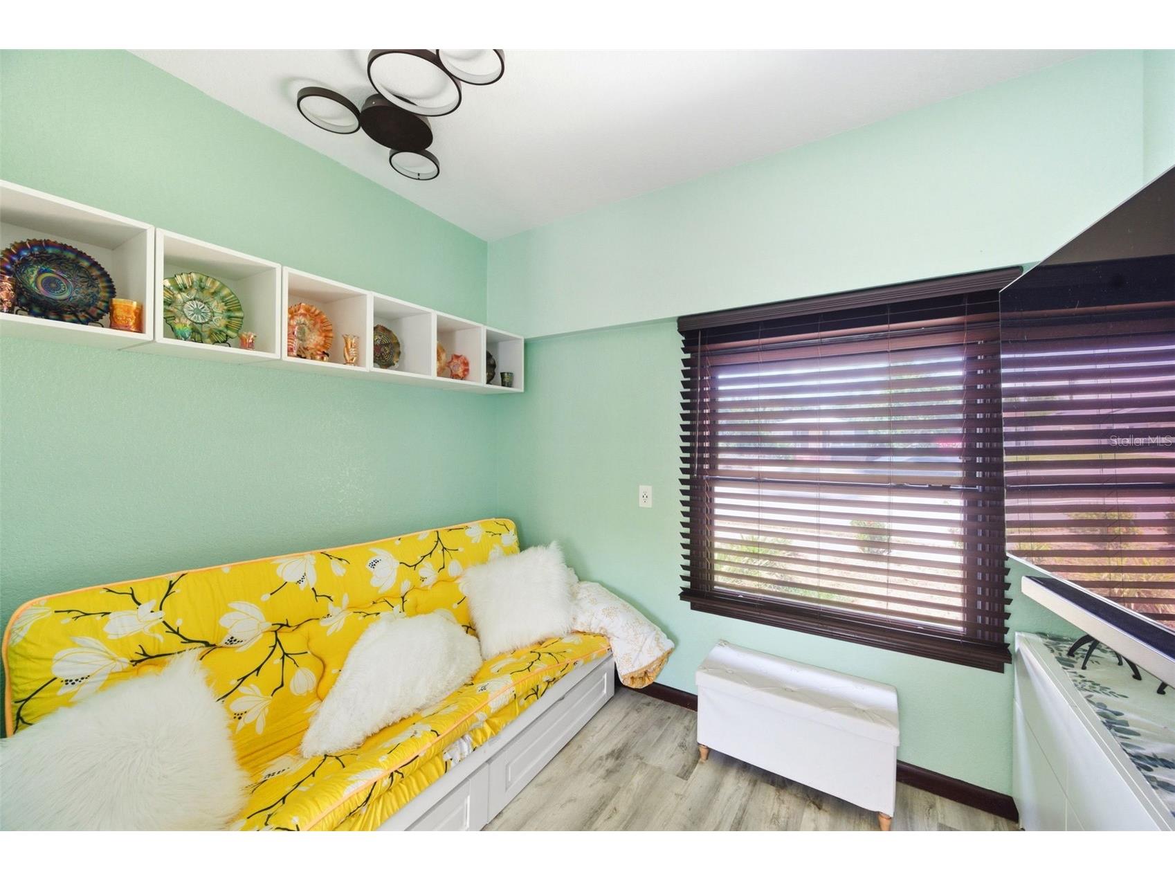 4263 5th Avenue N Saint Petersburg FL 33713 TB8511710 image12