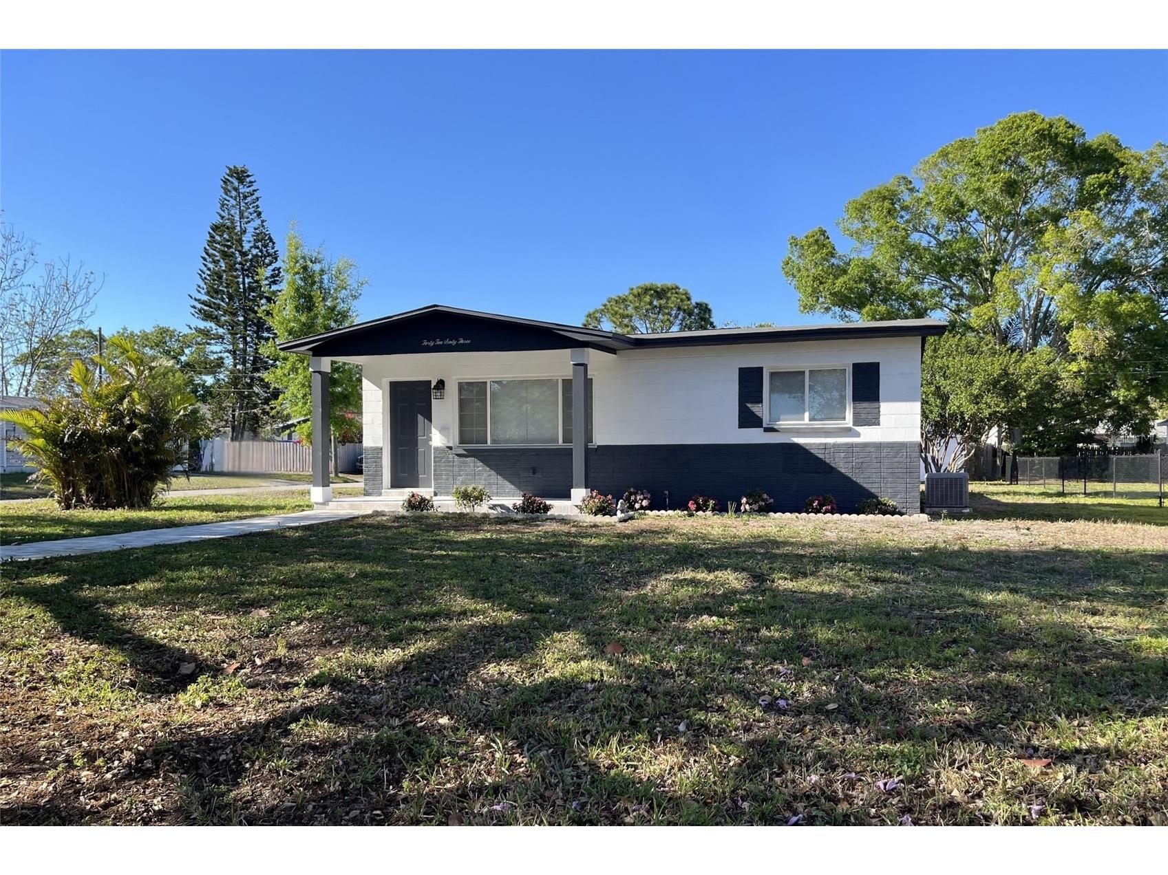 4263 7th Avenue N Saint Petersburg FL 33713 TB8488166 image3