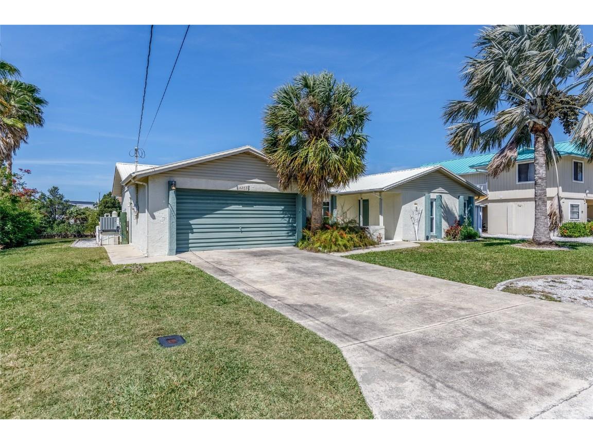 4263 Bellaire Drive Hernando Beach FL 34607 OM675596 image1