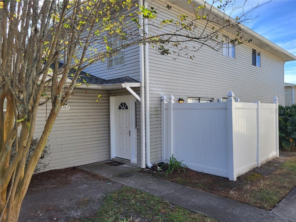 4263 Pinebark Avenue #3 Orlando FL 32811 O6267902 image1
