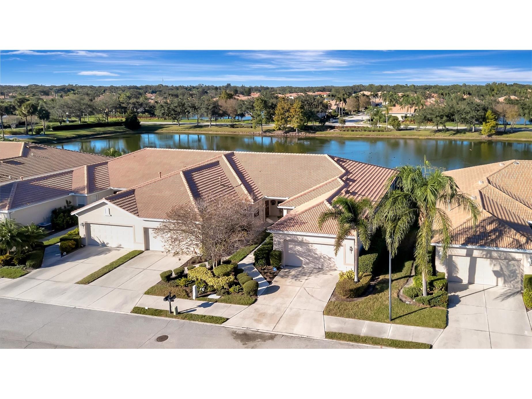 4265 Cascade Falls Drive Sarasota FL 34243 A4671103 image1