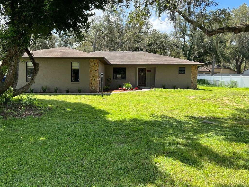 4266 Stafford Drive Winter Haven FL 33880 W7856341 image1