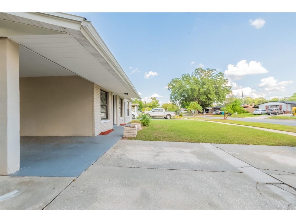 4267 Kirkland Boulevard Orlando FL 32811 O6310953 image2