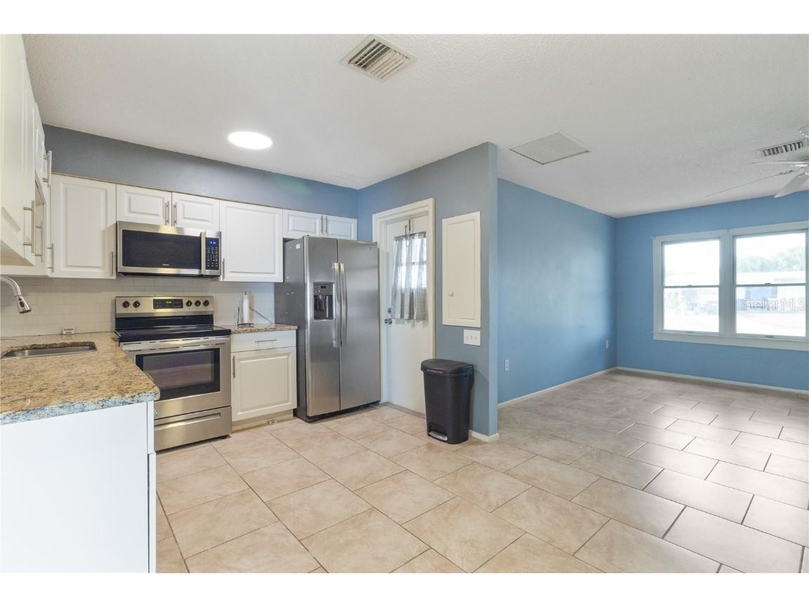 4268 Grobe Street North Port FL 34287 C7519160 image10