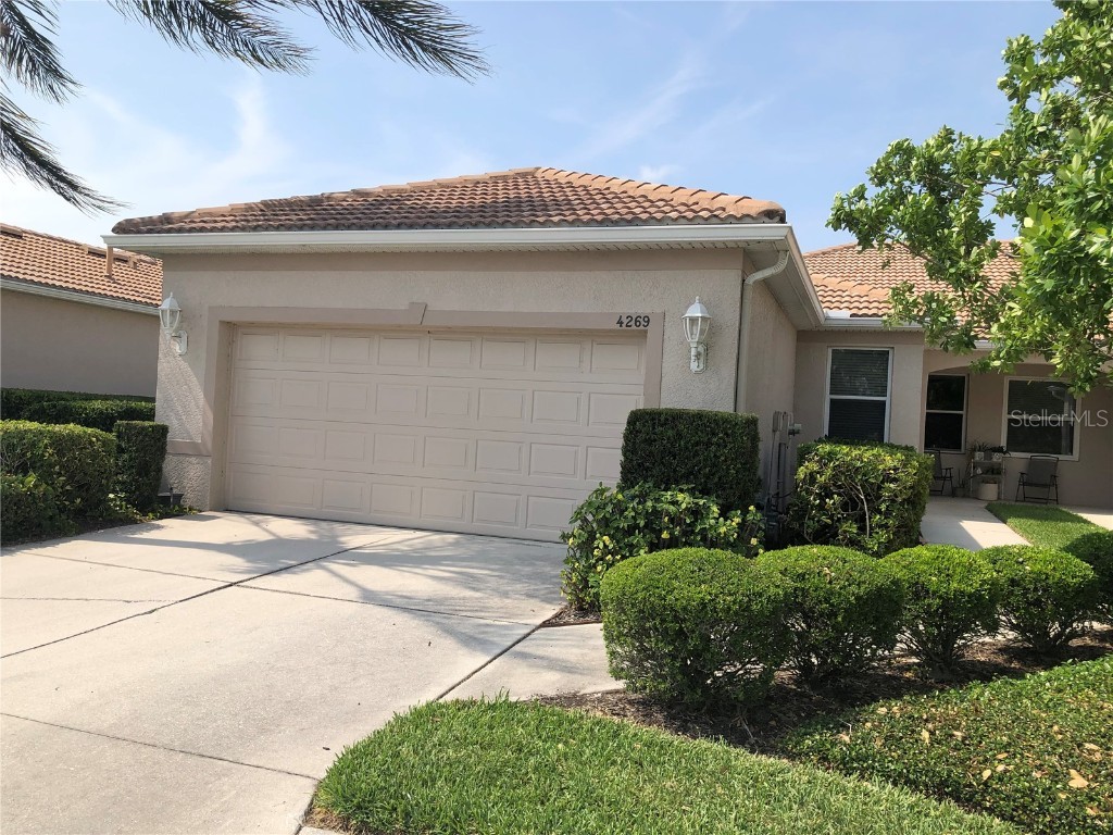 4269 Cascade Falls Drive Sarasota FL 34243 N6126625 image1