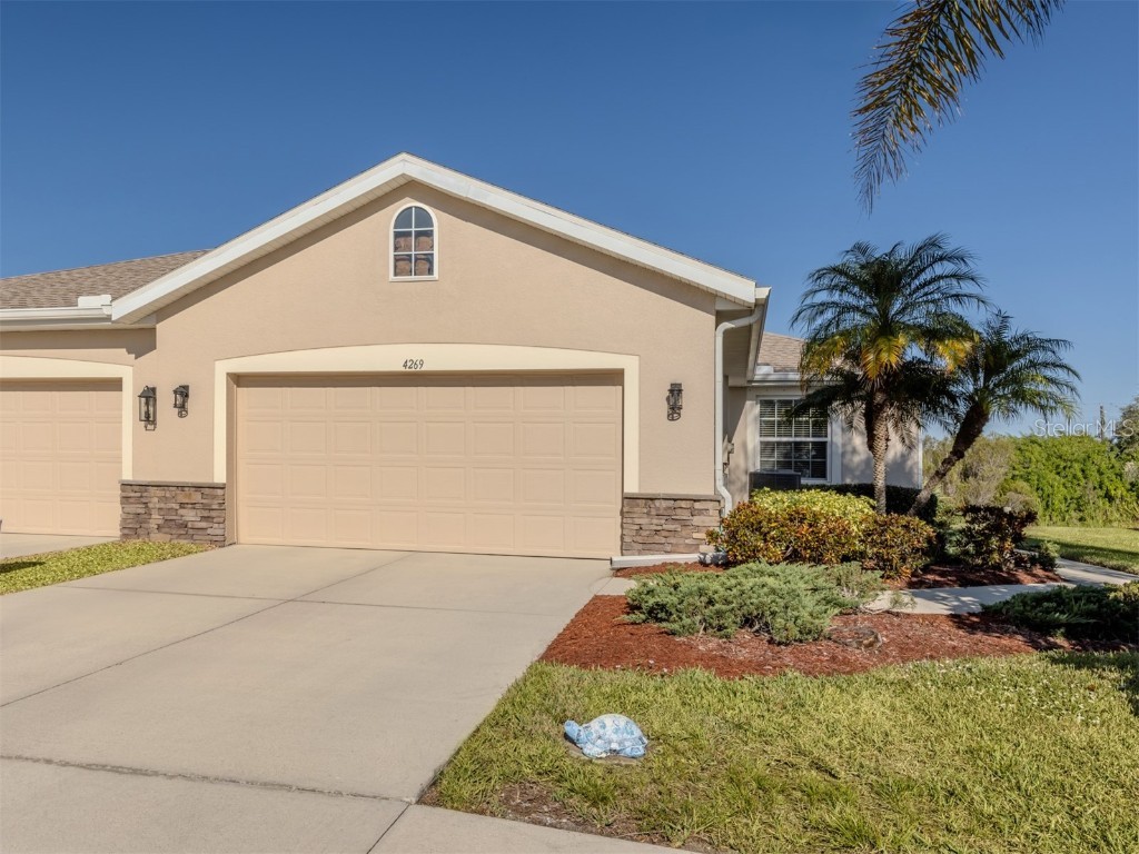 4269 Lenox Boulevard Venice FL 34293 A4673390 image1