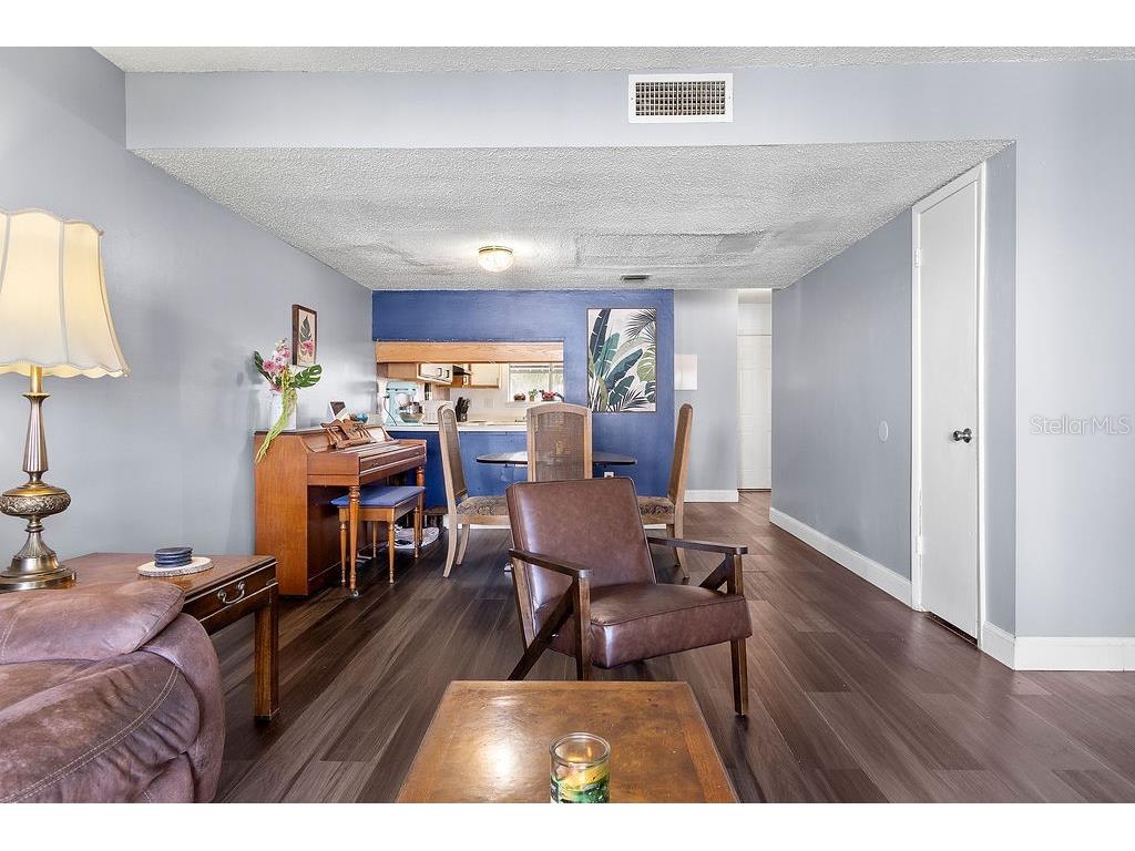 4269 S Semoran Boulevard #14 Orlando FL 32822 O6392200 image5