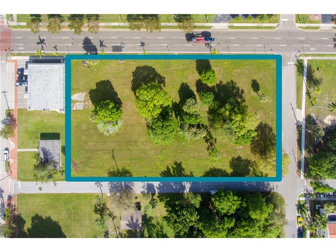 427407 417 425 E Olympia Avenue Punta Gorda FL 33950 C7414778 image1