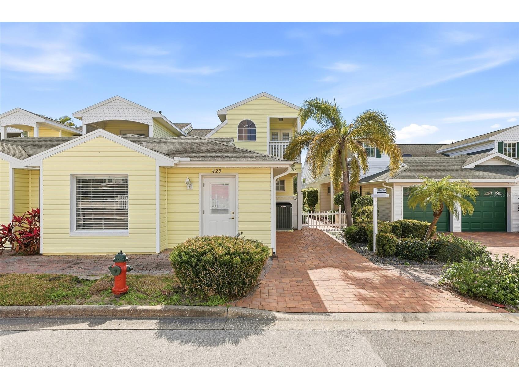 427-429 Grant Street Dunedin FL 34698 TB8467463 image1