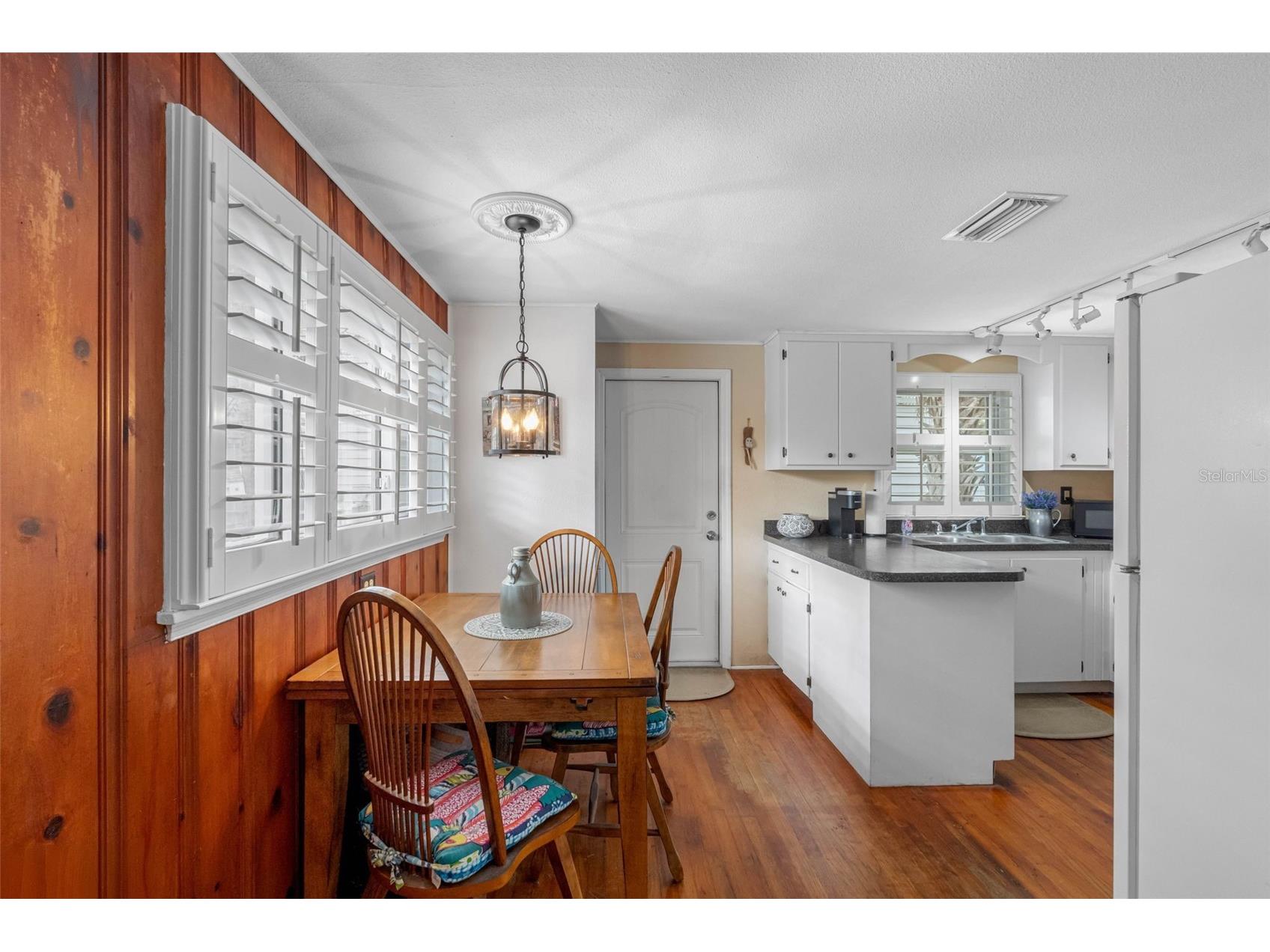 427 5th Street N Safety Harbor FL 34695 TB8483154 image12