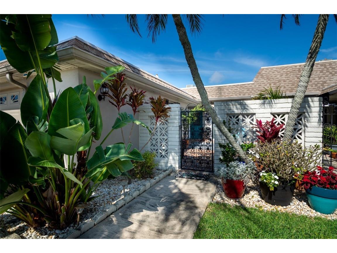 427 Boca Ciega Point Boulevard N Saint Petersburg FL 33708 - BOCA CIEGA BAY U8192226 image1