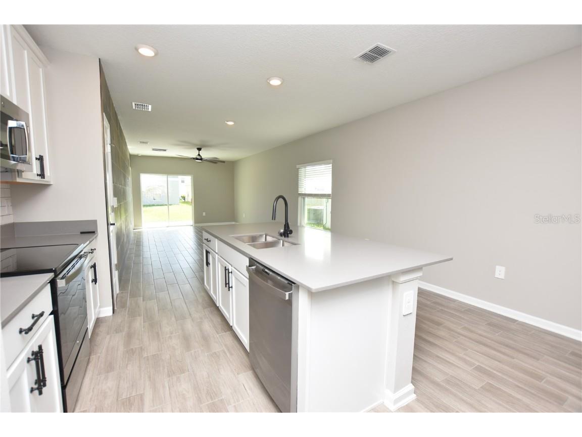 427 Cool Summer Lane Davenport FL 33837 L4956438 image8