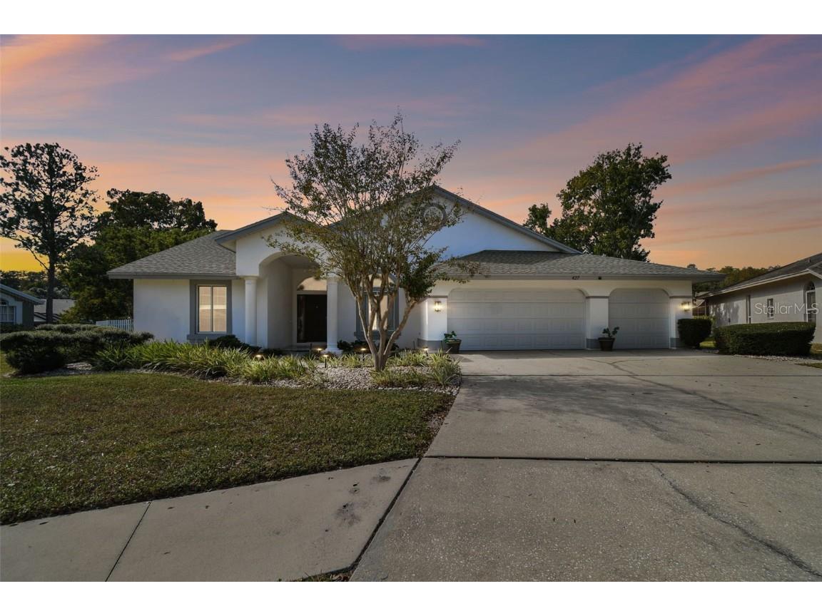427 Mintwood Terrace Tarpon Springs FL 34688 U8220228 image1