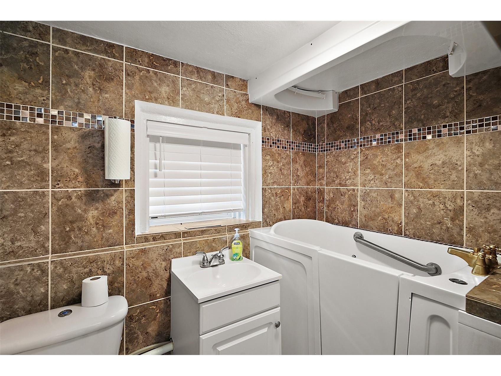 427 S Grove Street Eustis FL 32726 G5110328 image16
