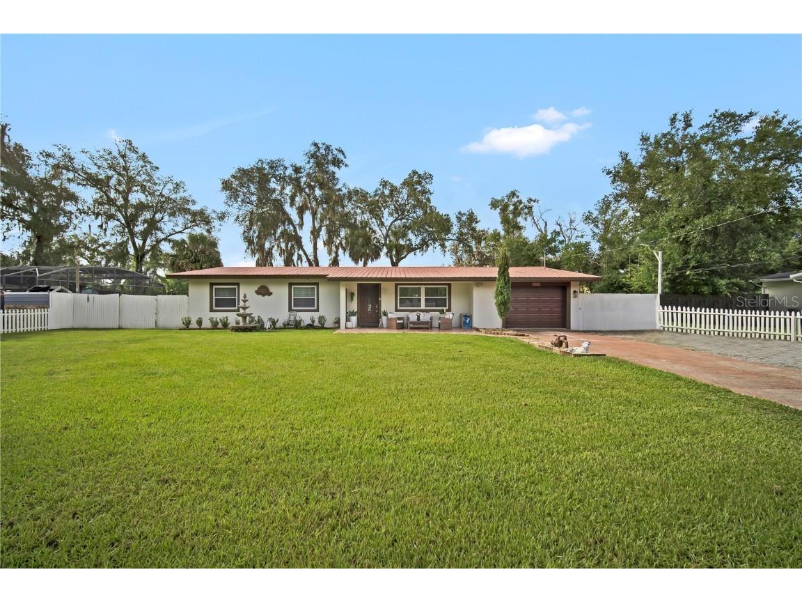 427 W Lakeview Avenue Lake Mary FL 32746 - Crystal Lake O6342055 image1