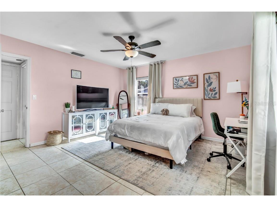 427 W Lakeview Avenue Lake Mary FL 32746 - Crystal Lake O6342055 image19