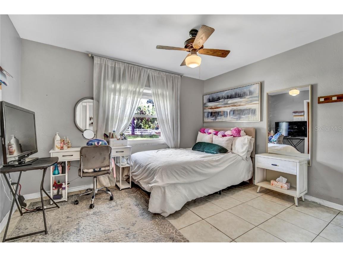 427 W Lakeview Avenue Lake Mary FL 32746 - Crystal Lake O6342055 image24