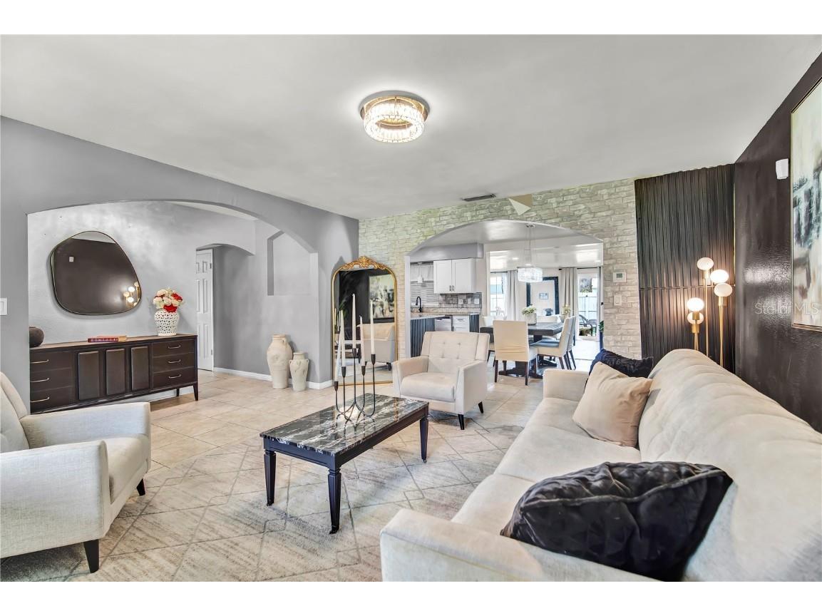 427 W Lakeview Avenue Lake Mary FL 32746 - Crystal Lake O6342055 image8