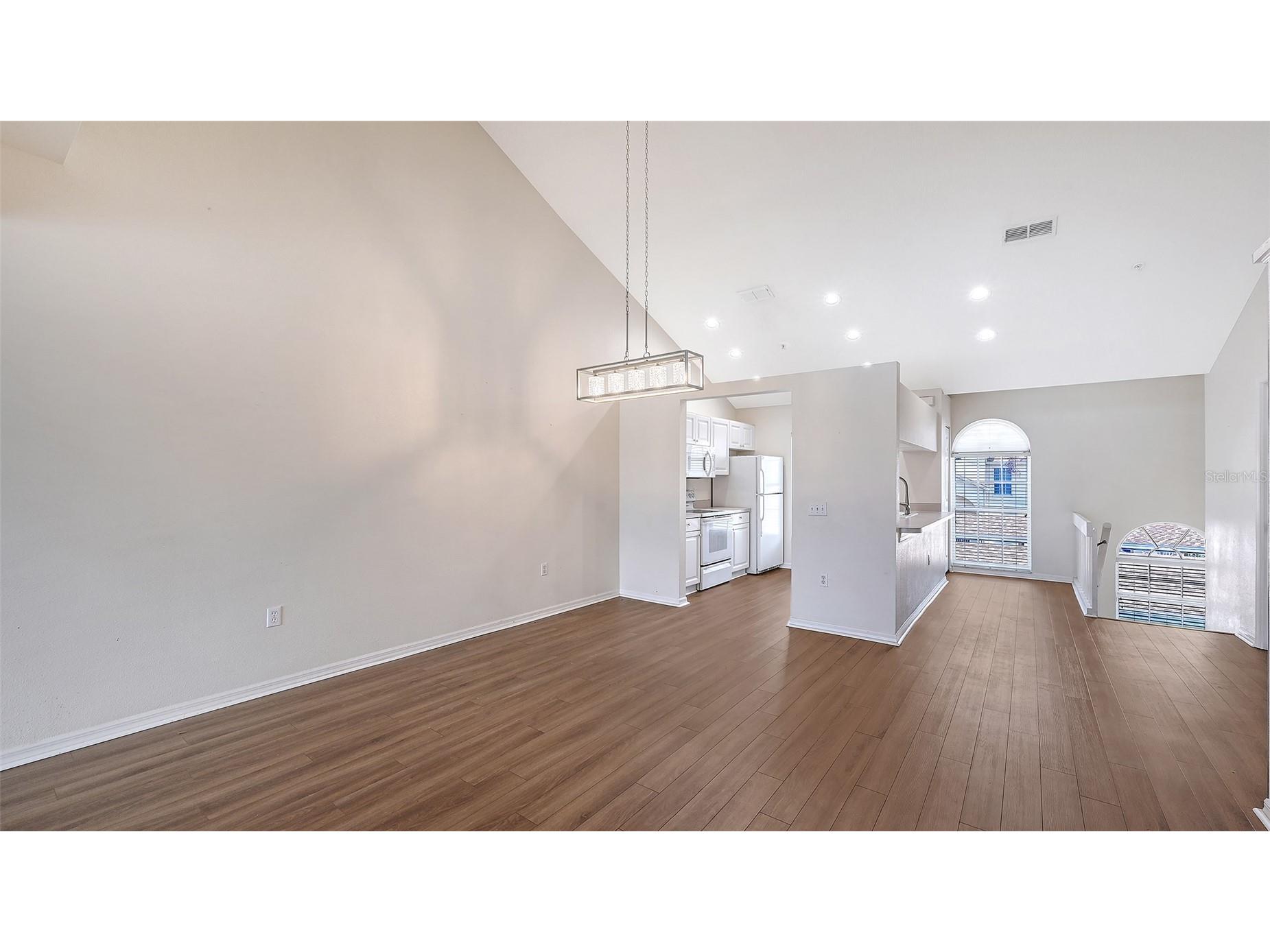 4270 Castlebridge Lane #1723 Sarasota FL 34238 A4692087 image12