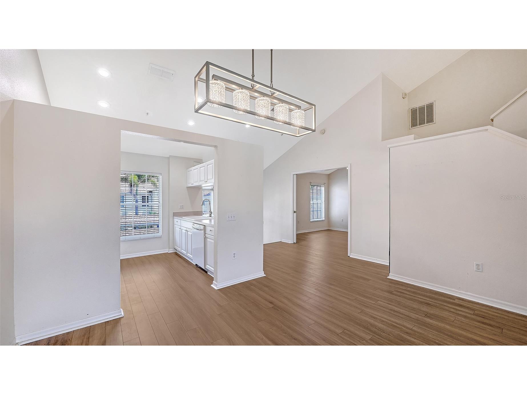 4270 Castlebridge Lane #1723 Sarasota FL 34238 A4692087 image14