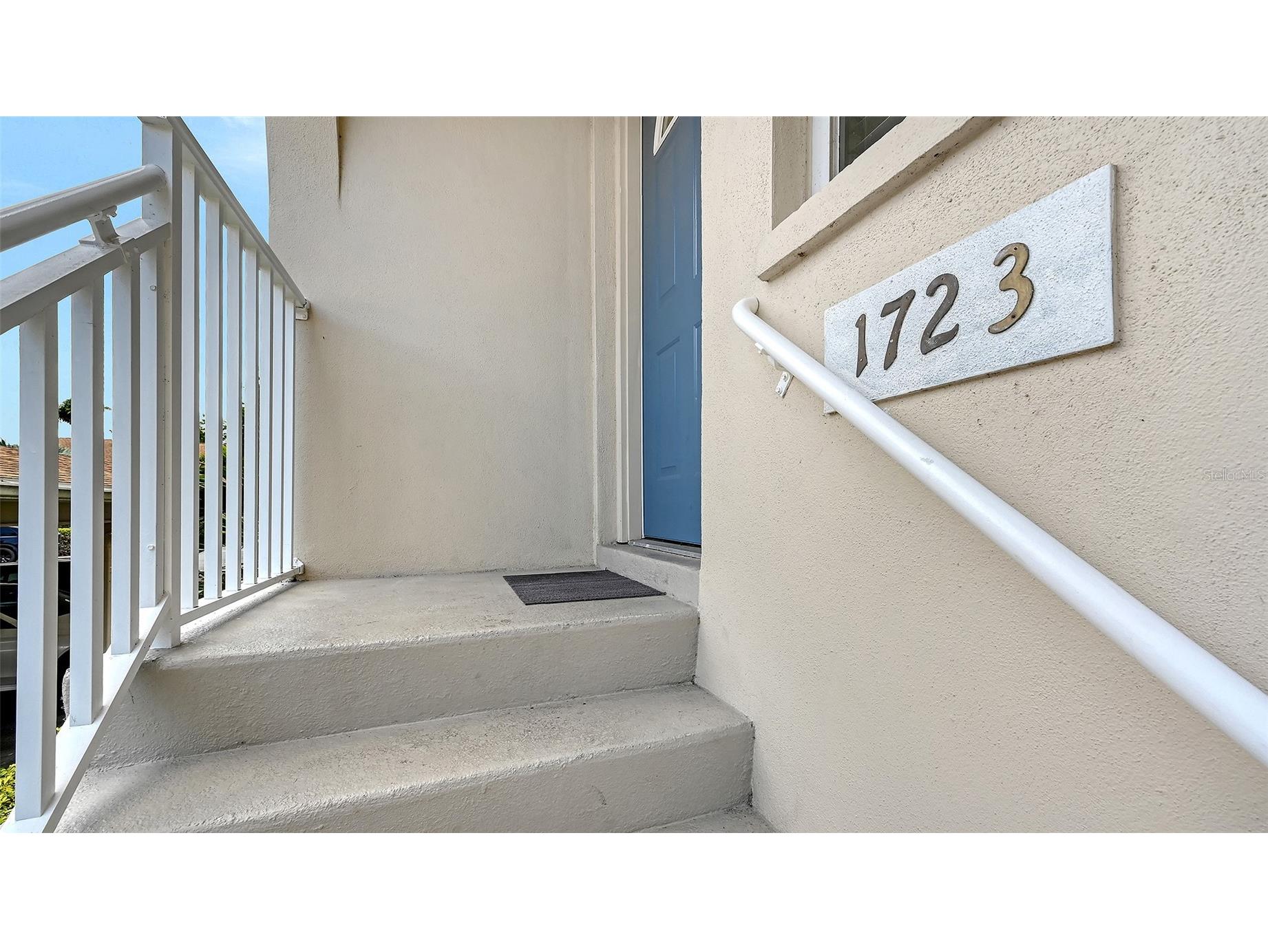 4270 Castlebridge Lane #1723 Sarasota FL 34238 A4692087 image2