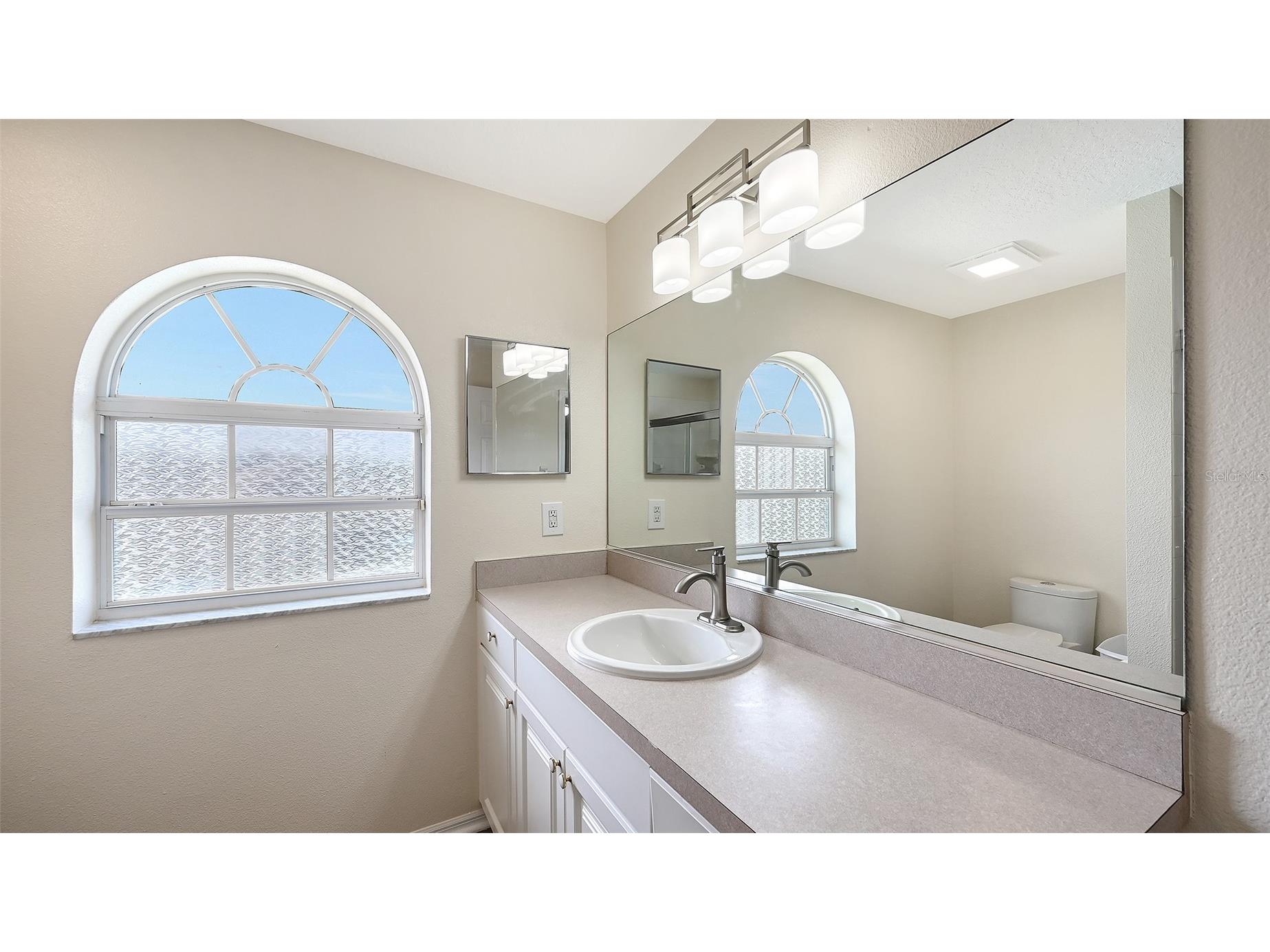 4270 Castlebridge Lane #1723 Sarasota FL 34238 A4692087 image26