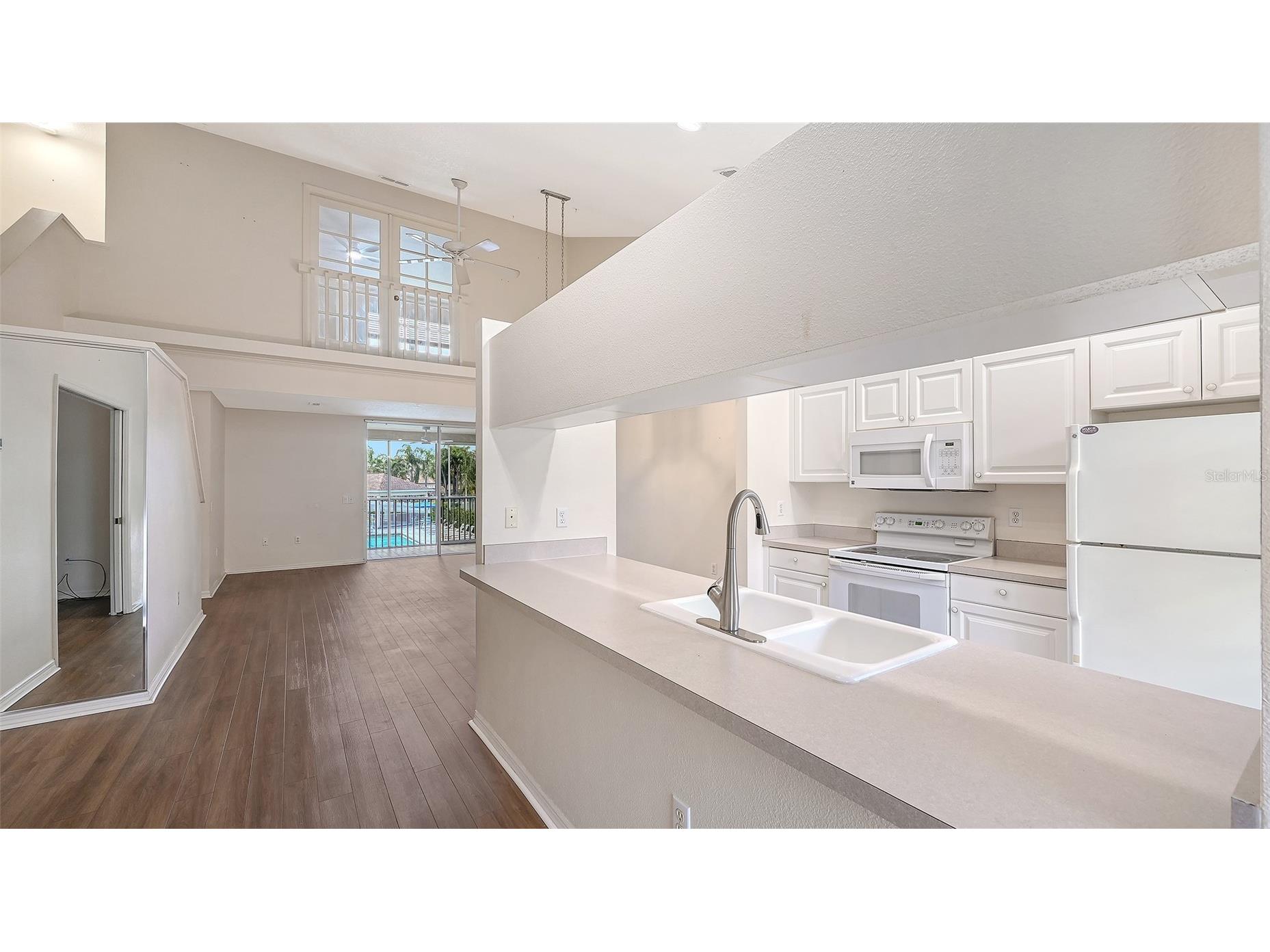 4270 Castlebridge Lane #1723 Sarasota FL 34238 A4692087 image5
