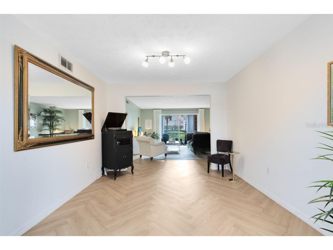 4270 Lake Underhill Road #1 Orlando FL 32803 - LAKE GILES O6364158 image6