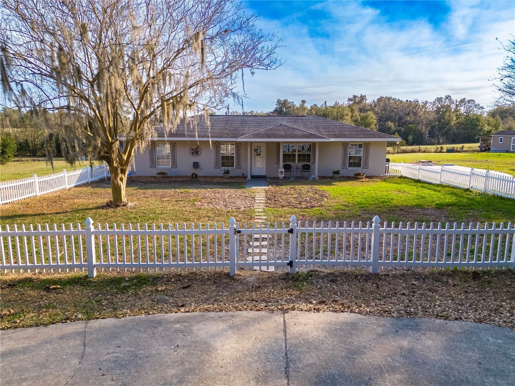 4271 County Road 110 Oxford FL 34484 OM652928 image1