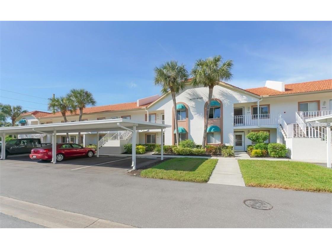 4272 Madeira Court #3325 Sarasota FL 34233 A4562232 image1